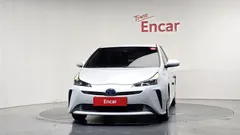 2021 Toyota Prius 1.8, белый — фото 3