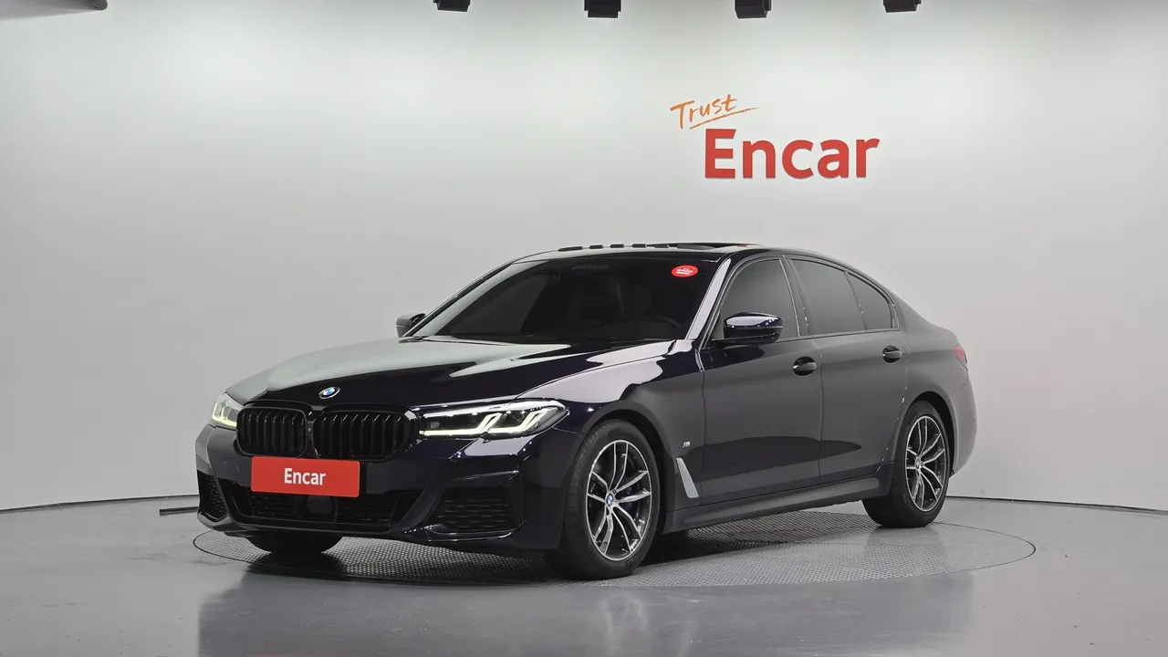 2023 BMW 5-Series 520i M Sport