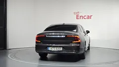 2022 Volvo S90 B6 AWD Inscription — фото 4