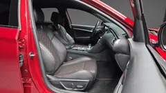 2022 Genesis G70 Gasoline 2.0T 4WD — фото 11