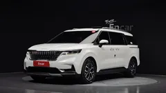 2023 Kia Carnival Diesel 9-Seater Noblesse — фото 1