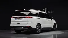 2023 Kia Carnival Diesel 9-Seater Noblesse — фото 2