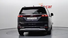 2023 Kia Carnival Gasoline 11-Seater Prestige — фото 4