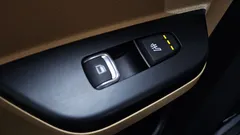 2023 Kia Carnival Gasoline 11-Seater Prestige — фото 18