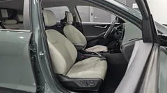 2022 Kia Niro Signature, зелёный — фото 12