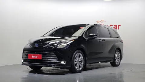 2023 Toyota Sienna 2.5 Hybrid 2WD