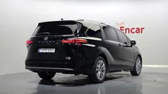 2023 Toyota Sienna 2.5 Hybrid 2WD, чёрный — фото 2
