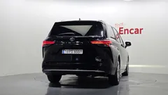 2023 Toyota Sienna 2.5 Hybrid 2WD, чёрный — фото 4