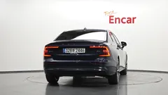 2023 Volvo S60 B5 Ultimate Bright, синий — фото 4
