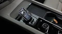 2023 Volvo S60 B5 Ultimate Bright, синий — фото 9
