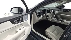 2023 Volvo S60 B5 Ultimate Bright, синий — фото 10