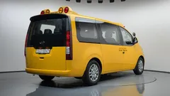 2022 Hyundai Staria L3.5 Kinder Safety Car — фото 2