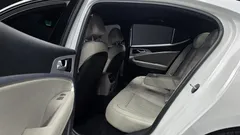 2023 Genesis G70 Gasoline 2.0T 2WD — фото 12