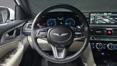 2023 Genesis G70 Gasoline 2.0T 2WD — фото 13