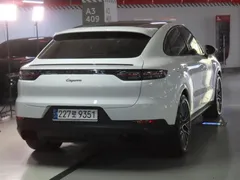 2023 Porsche Cayenne 3.0 E-Hybrid Coupe — фото 3