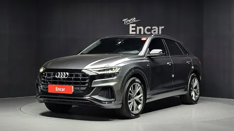 2022 Audi Q8 55 TFSI Quattro Premium