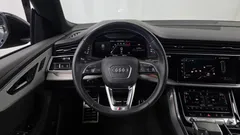 2022 Audi Q8 55 TFSI Quattro Premium, серый — фото 13