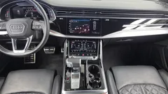 2022 Audi Q8 55 TFSI Quattro Premium, серый — фото 14