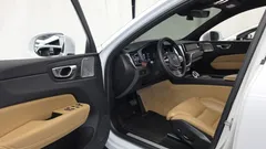 2023 Volvo XC60 B6 Ultimate Bright — фото 10
