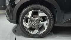 2023 Hyundai Venue 1,6 Premium, чёрный — фото 5