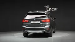 2022 BMW X1 xDrive 20i xLine — фото 4
