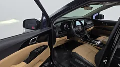 2023 Kia Carnival Diesel 9-Seater Prestige — фото 10
