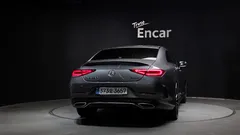 2021 Mercedes-Benz CLS-Class CLS450 4MATIC AMG Line, серый — фото 4