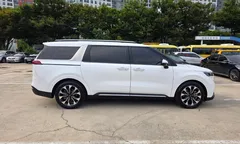 2023 Kia Carnival Gasoline 7-Seater Signature — фото 4