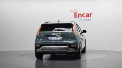 2024 Kia Niro Signature — фото 4
