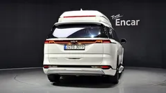 2023 Kia Carnival Gasoline 9-Seater Hi-Limousine — фото 4