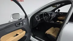 2023 Volvo XC60 B5 Ultimate Bright — фото 10