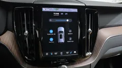 2023 Volvo XC60 B5 Ultimate Bright — фото 17