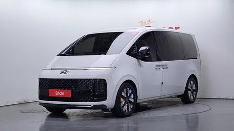 2023 Hyundai Staria L3.5 Lounge 7-Seater