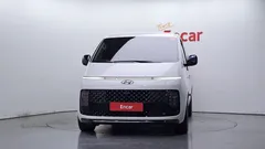 2023 Hyundai Staria L3.5 Lounge 7-Seater — фото 3