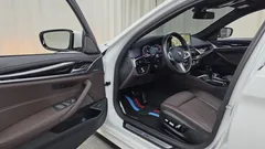 2023 BMW 5-Series 530i xDrive M Sport Package — фото 10