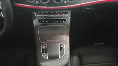 2022 Mercedes-Benz E-Class E220d 4MATIC AMG Line — фото 9