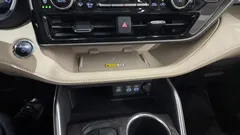 2023 Toyota Highlander 2.5 4WD Limited, белый — фото 17