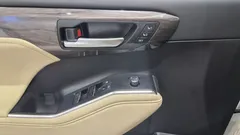 2023 Toyota Highlander 2.5 4WD Limited, белый — фото 20