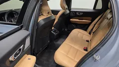 2023 Volvo V60 B5 Ultimate AWD — фото 16