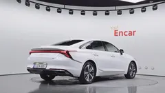 2023 Kia K8 Signature Special — фото 2