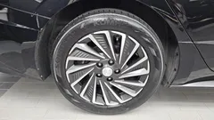 2022 Hyundai Sonata Premium Plus — фото 5
