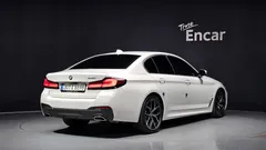 2022 BMW 5-Series 530i M Sport Package — фото 2