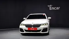 2022 BMW 5-Series 530i M Sport Package — фото 3