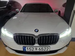 2022 BMW 5-Series 523d xDrive Luxury — фото 1