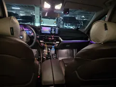2022 BMW 5-Series 523d xDrive Luxury — фото 7