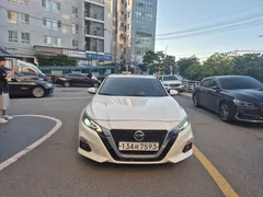 2019 Nissan Altima 2.5 Special Edition — фото 2