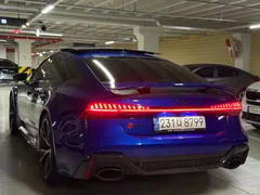 2023 Audi RS7 4.0 TFSI Quattro, синий — фото 3