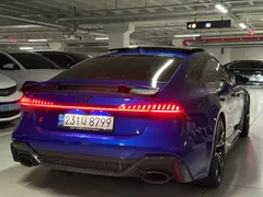 2023 Audi RS7 4.0 TFSI Quattro, синий — фото 4