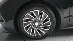 2023 Hyundai Sonata Premium Plus — фото 5