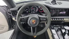 2022 Porsche 911 Carrera 4 GTS — фото 13